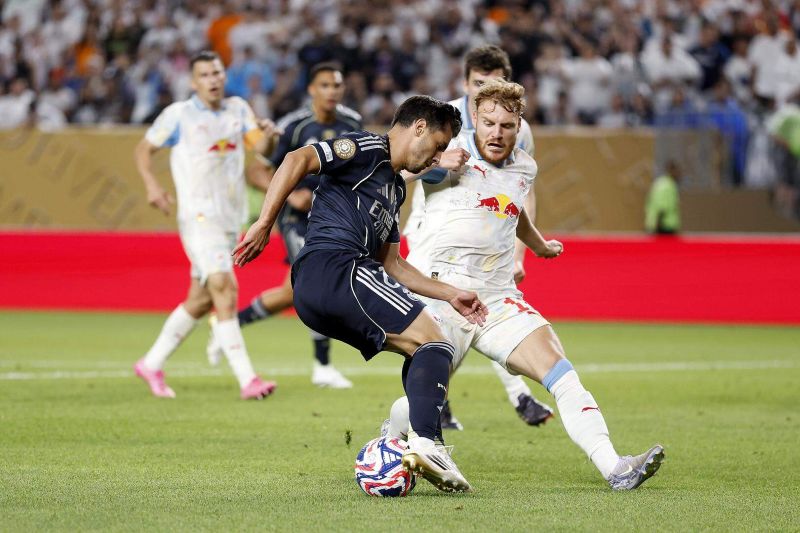 Nhận định soi kèo Brann vs Salzburg lúc 00h00 ngày 24/7/2025